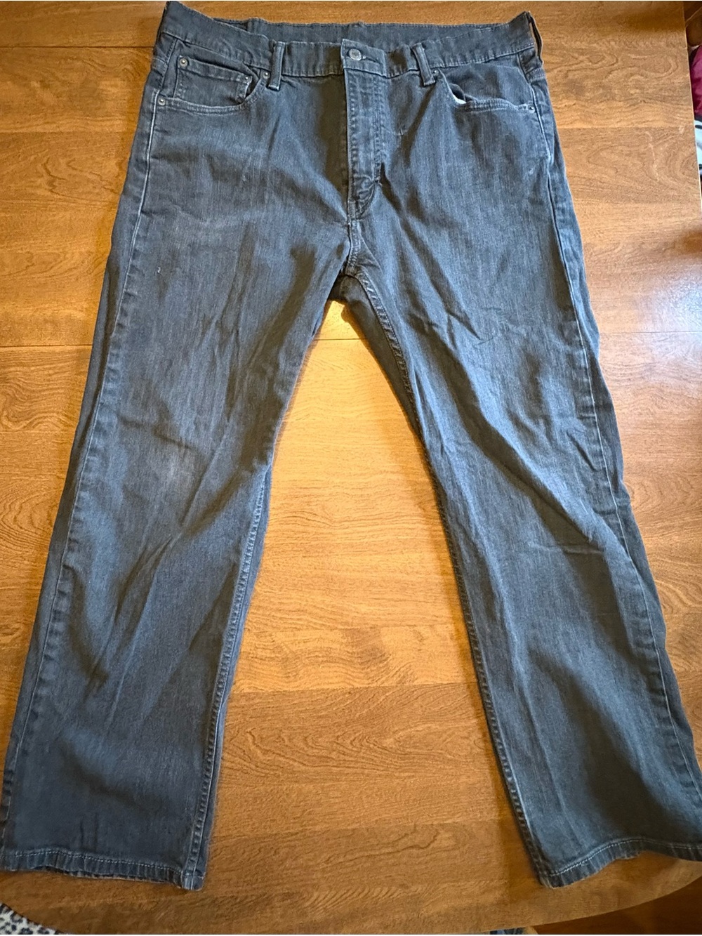 Levi's Relaxed Fit Jeans in Charcoal Gray